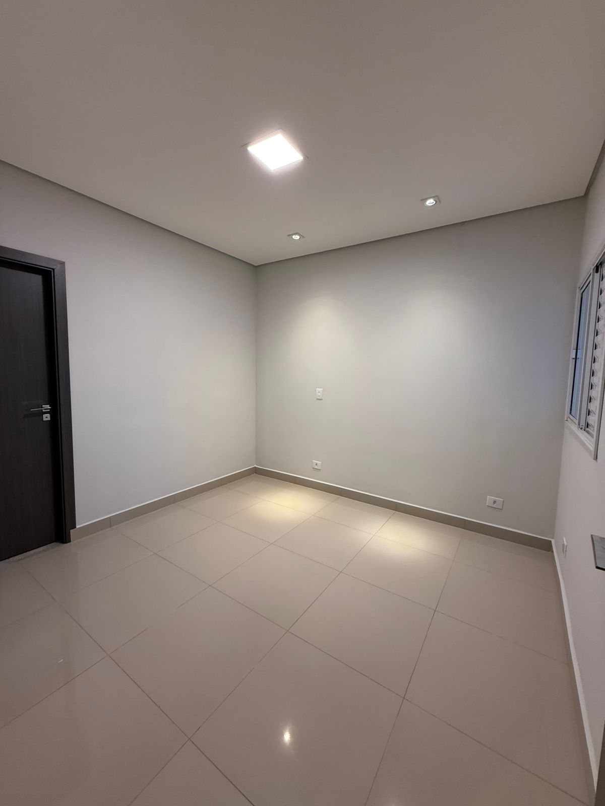 WhatsApp-Image-2025-05-19-at-07.45.39